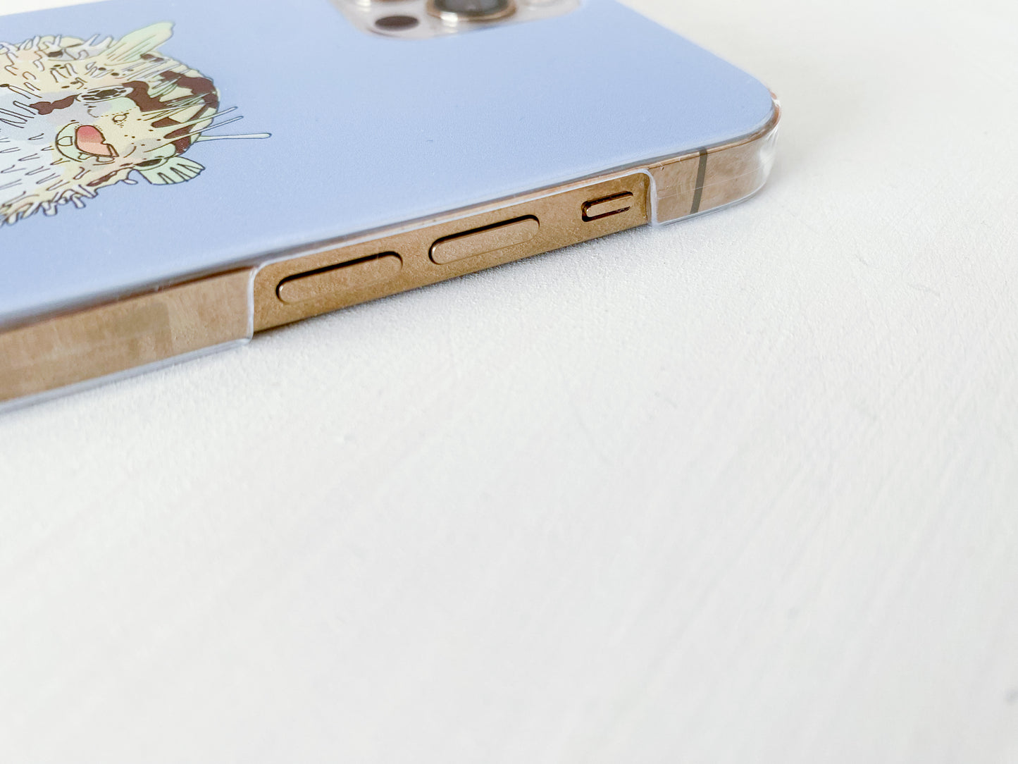 ハリセンボンのスマホケース