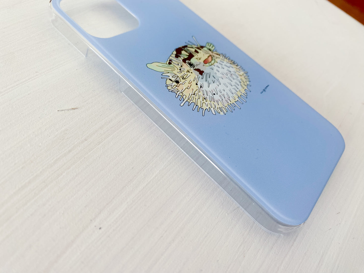 ハリセンボンのスマホケース