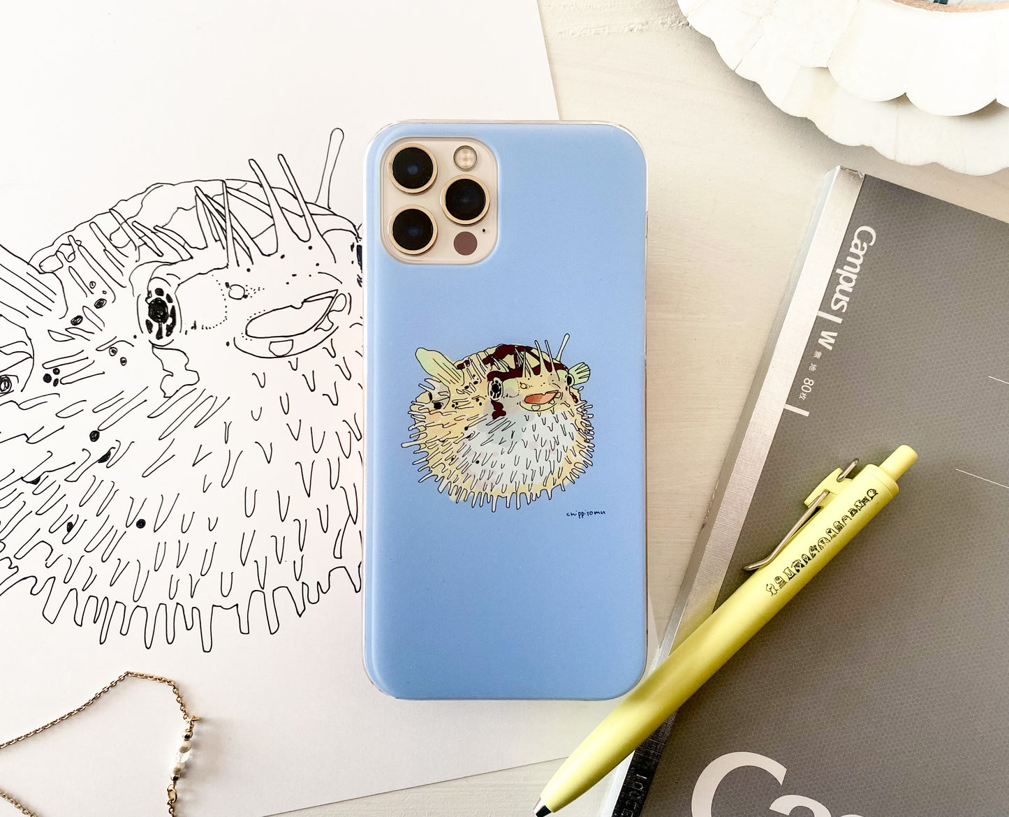 ハリセンボンのスマホケース